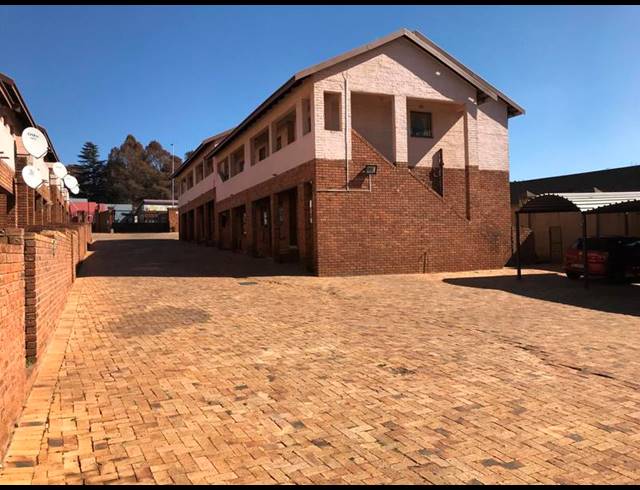 2 BEDROOM APARTMENT FOR SALE IN FLORIDA